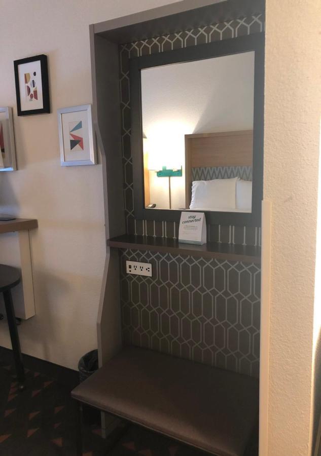 Holiday Inn Atlanta/Roswell By Ihg Eksteriør billede
