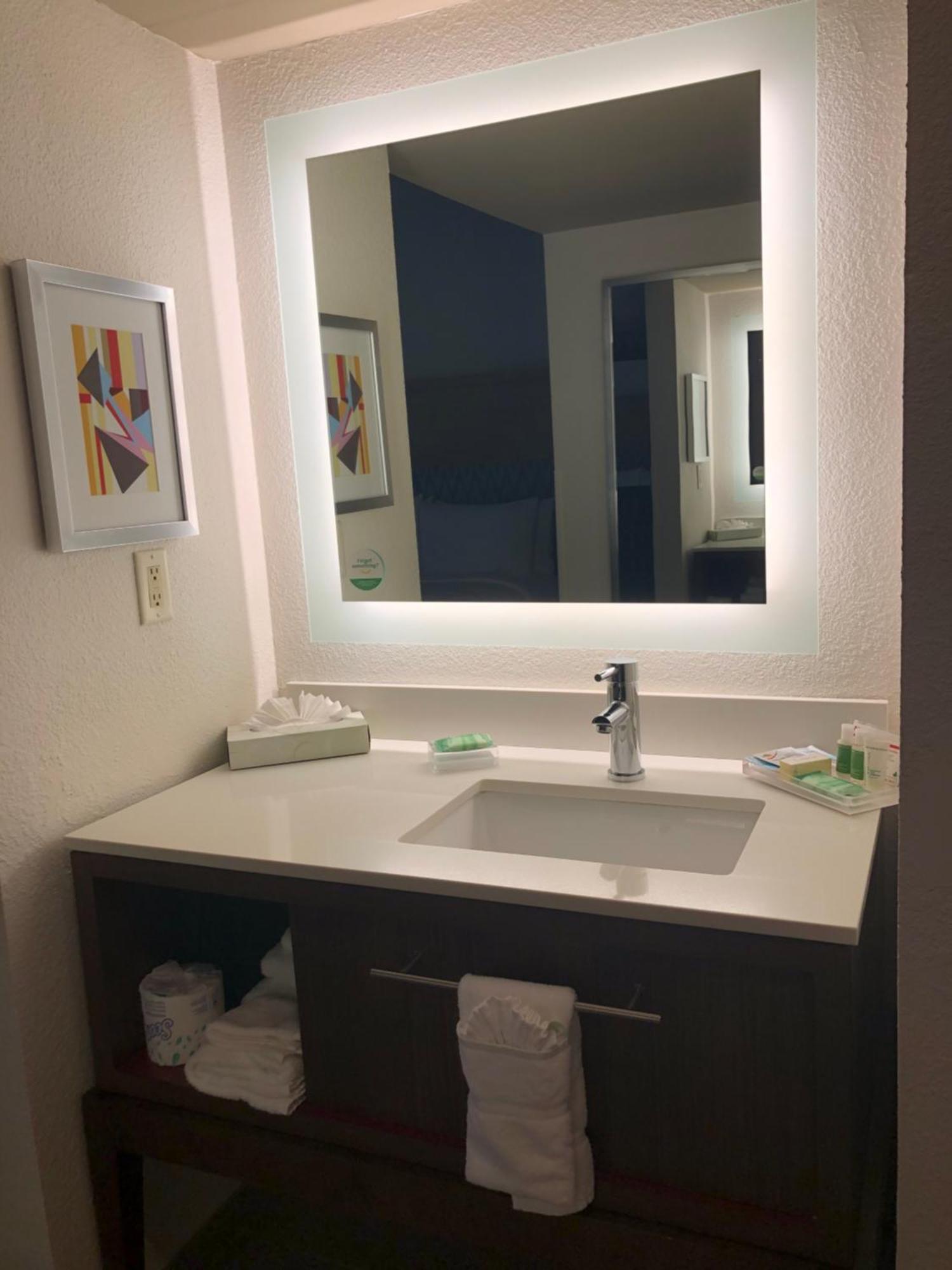 Holiday Inn Atlanta/Roswell By Ihg Eksteriør billede
