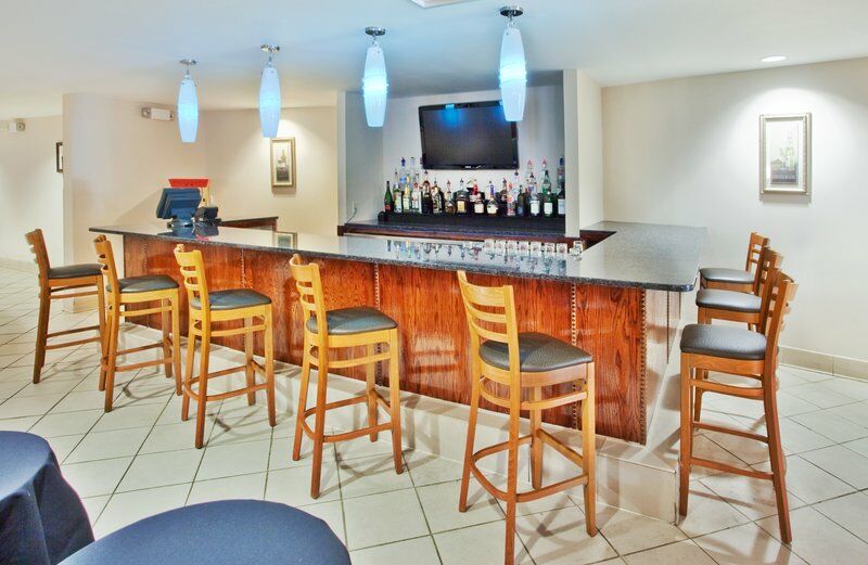 Holiday Inn Atlanta/Roswell By Ihg Eksteriør billede